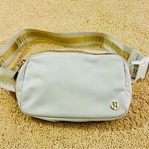 RARE LIMITED EDITION Lululemon Everywhere Belt Bag!